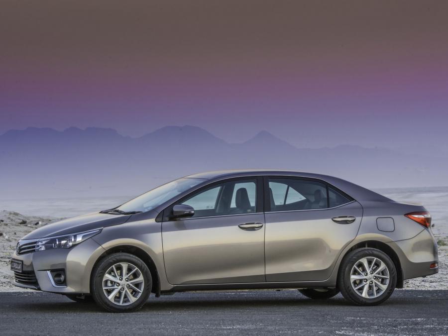  Toyota Corolla 2013 года  (ZA) (фото 8 из 19)